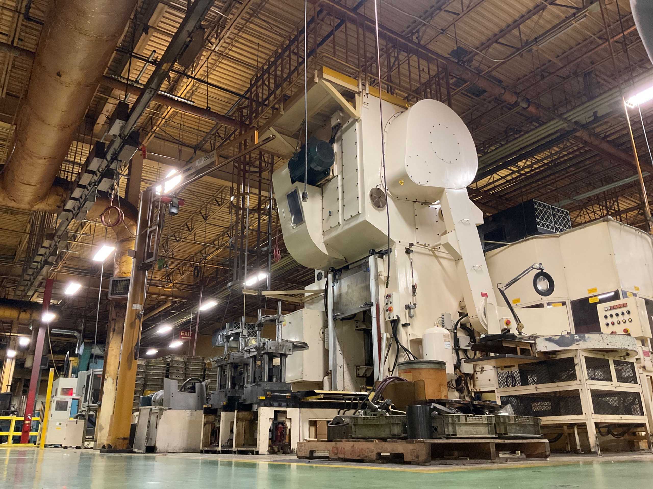 2016 DAEWHA 200 TON MECHANICAL PRESS - MECHANICAL PRESSES