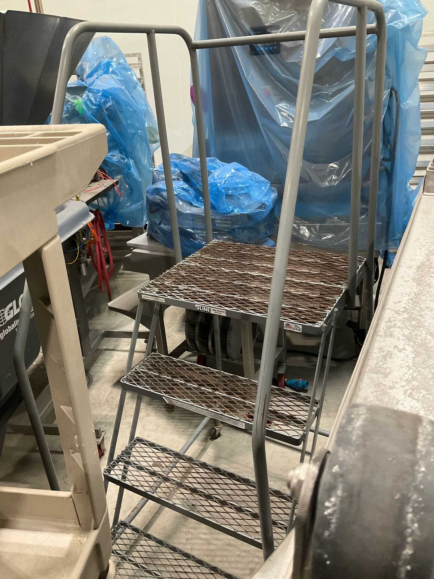ULINE METAL ROLLING PLATFORM LADDER - LADDERS
