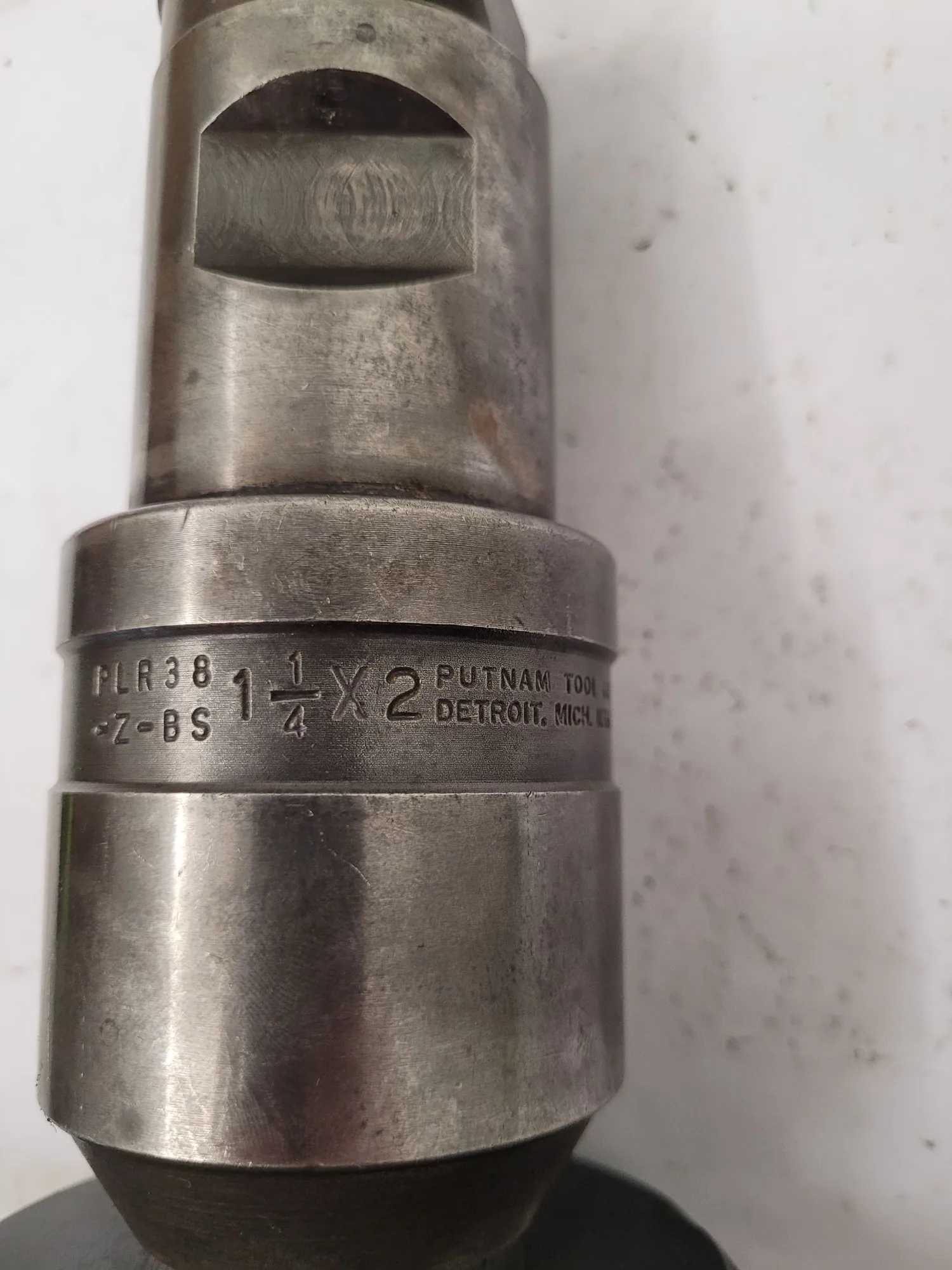 PUTNAM PLR38 END MILL ADAPTER W/ INGERSOL MAX-1-SHEAR 4" FACE MILL, 1.25 X 2", 6.5" OAL - MACHINE TOOLING
