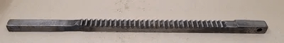 KEYSEATER BROACH - UNKNOWN BRAND - 26-5/8IN L X 1IN W - 1/2" PITCH - MACHINE TOOLING