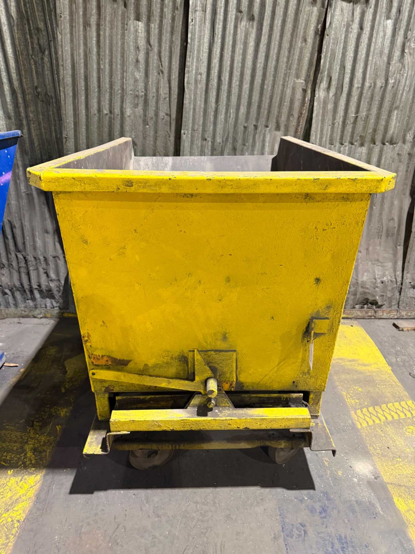 Self Dumping Hopper - SELF DUMPING HOPPERS