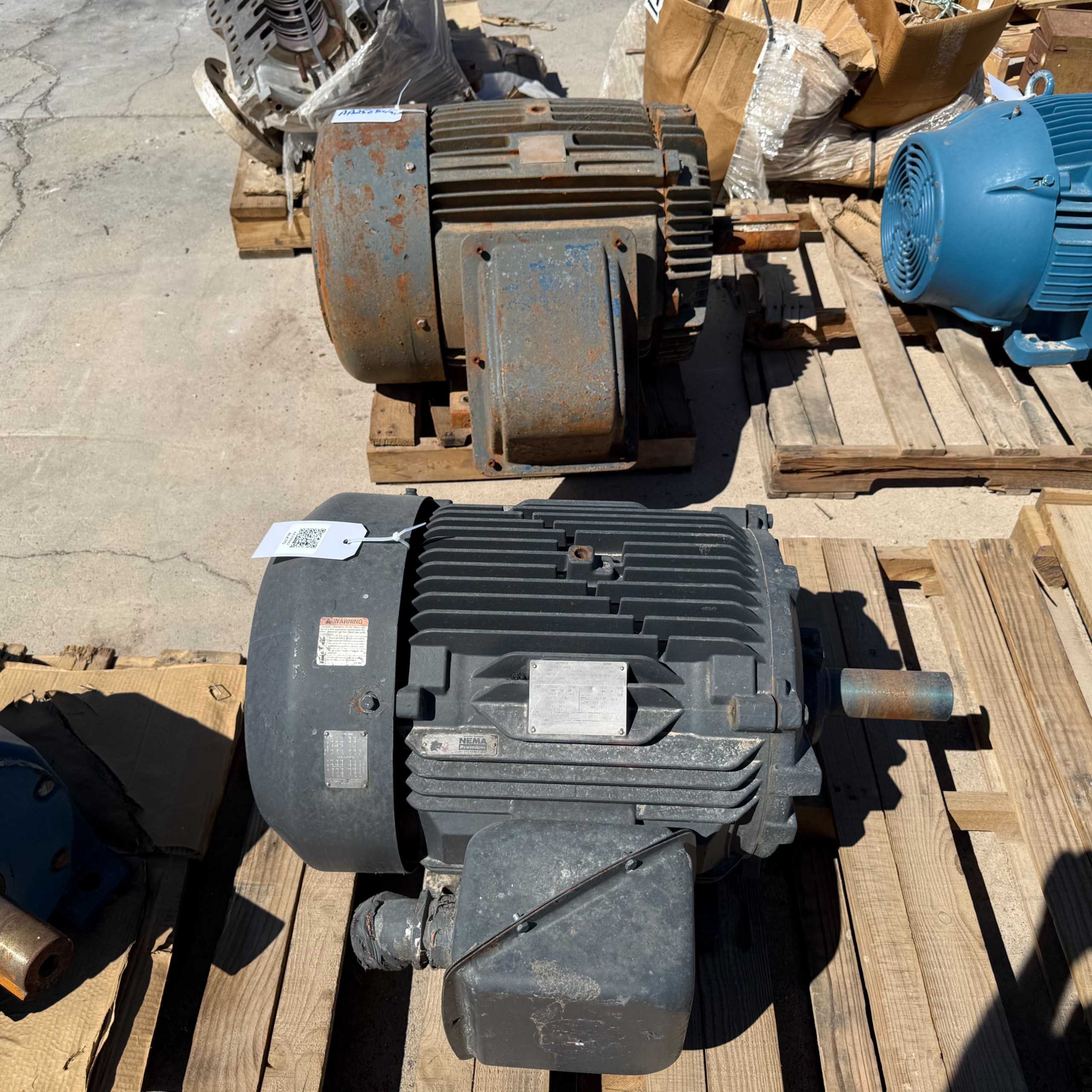 QTY 2: AC MOTORS - AC MOTOR