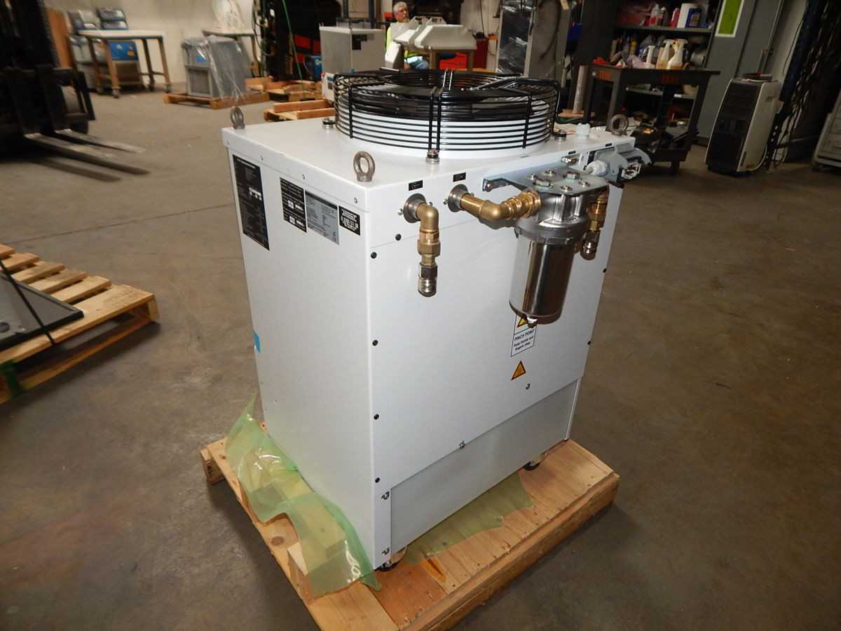 H.I.B. SYSTEMTECHNIC RFCS-G2-001500-W-L-R25-2-IW-UL REFRIGERATED FLUID SYSTEM 220 VAC - CHILLERS