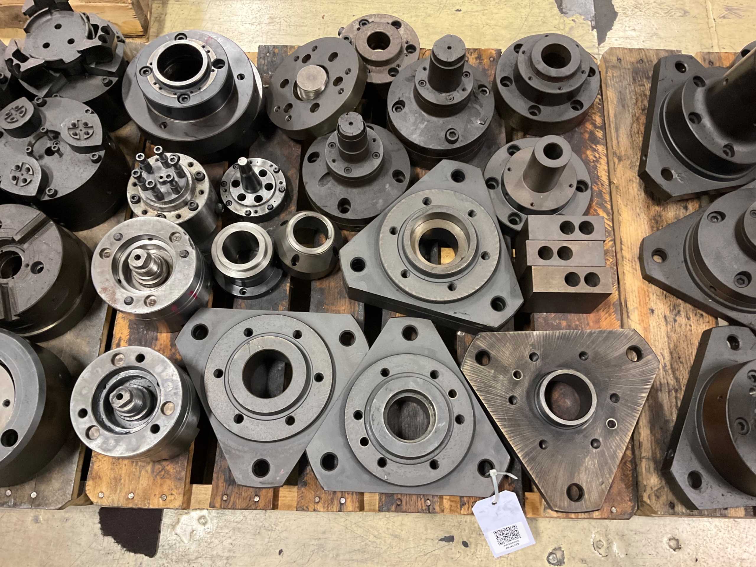 BULK QTY OF PRESS PARTS - PRESS PARTS