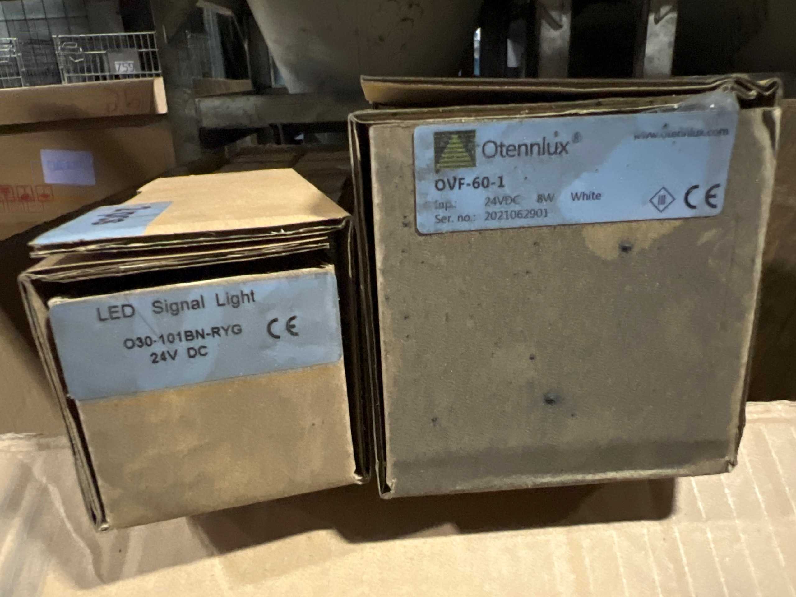 BULK QTY OF LED LIGHTING - LIGHTING