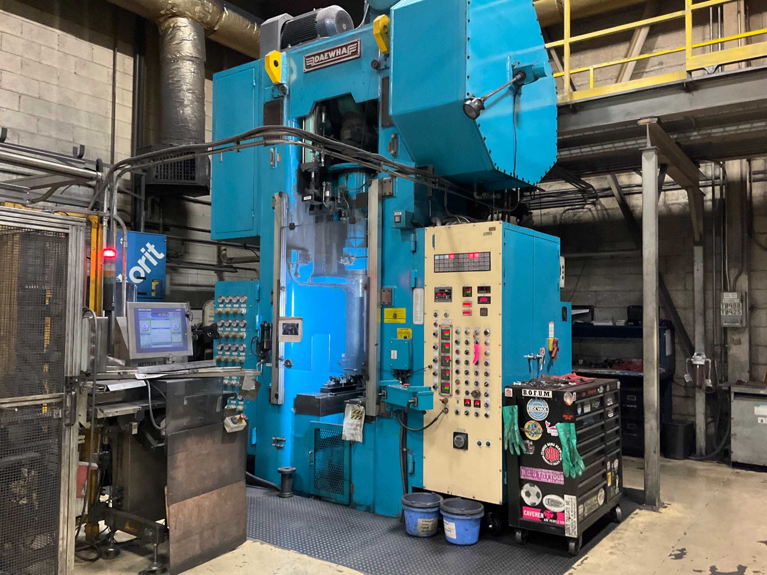 DAEWHA 200 HYDRAULIC PRESS - HYDRAULIC PRESSES