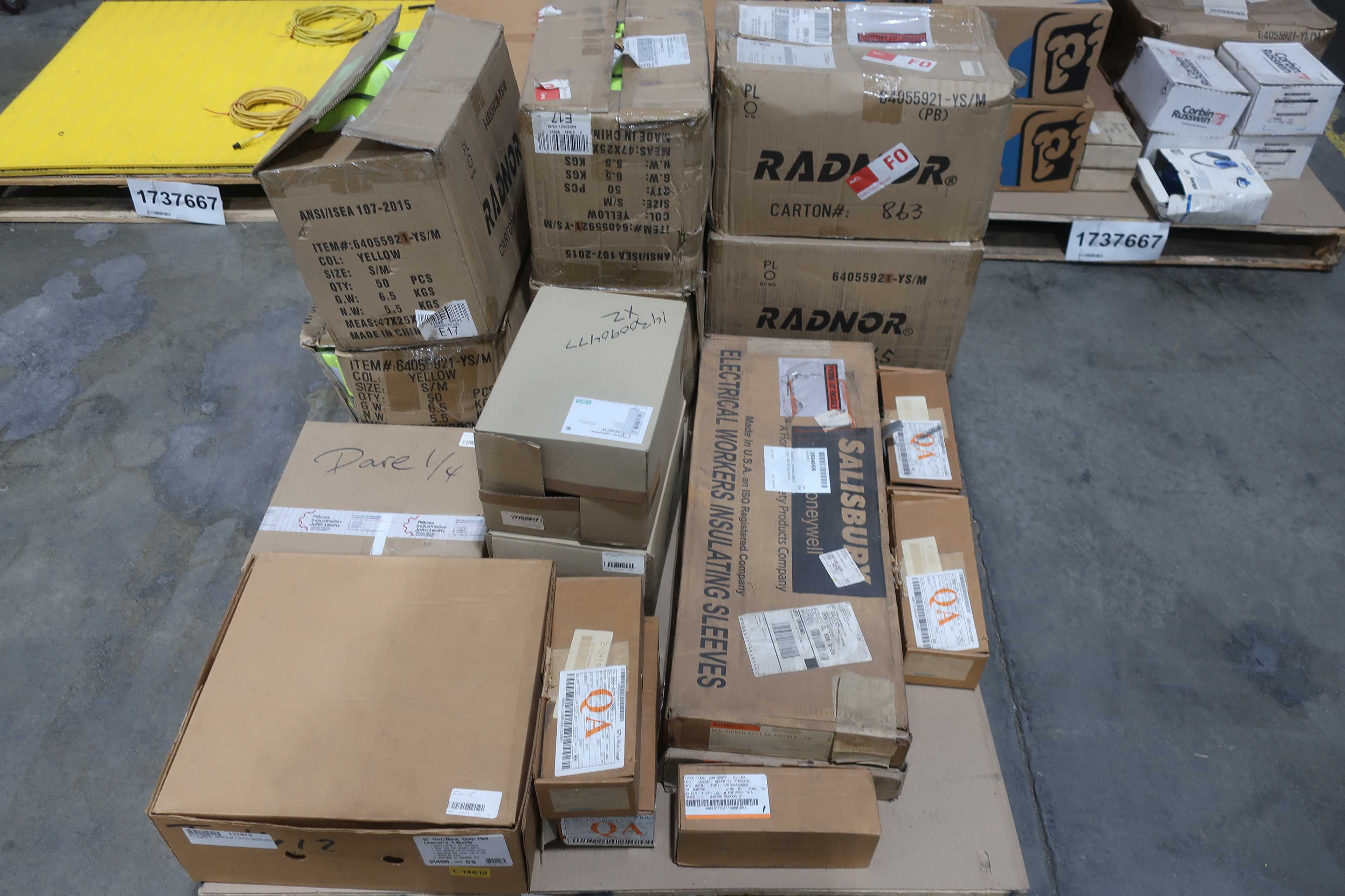 SKU 1737667 - 4 PALLETS OF ASSORTED SAFETY EQUIPMENT - SAFETY EQUIPMENT