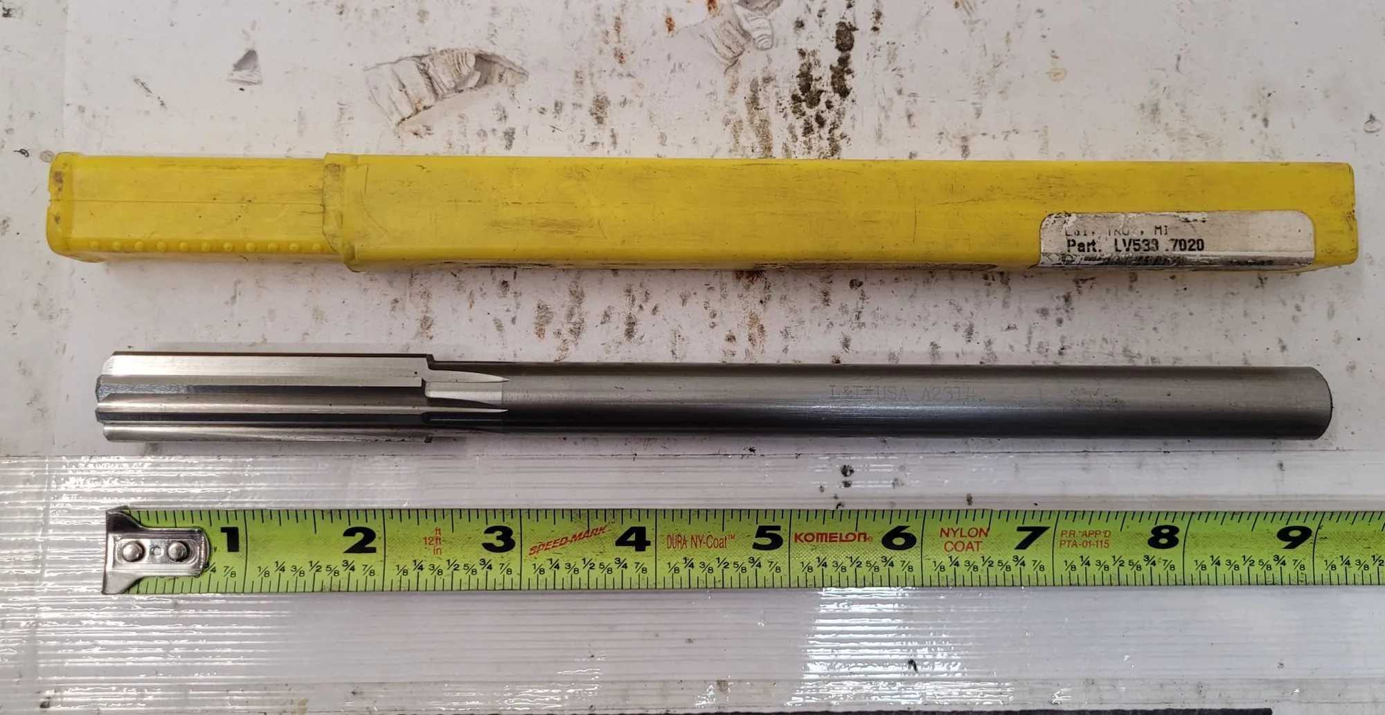 L&I USA LV533.7020 HSS CHUCKING REAMER, STRAIGHT FLUTE, STRAIGHT SHANK, 0.2720 IN DIAMETER - MACHINE TOOLING