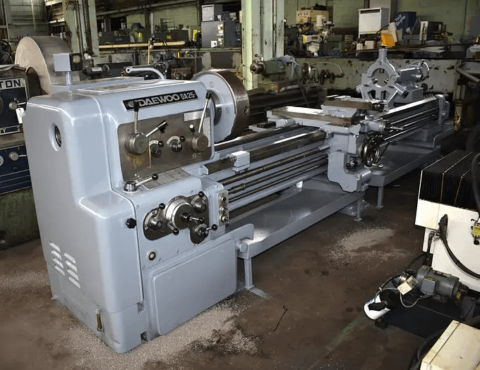 ENGINE LATHE, 25IN SWING, 120IN CENTERS, 15 HP, 10250 LBS - MANUAL LATHES