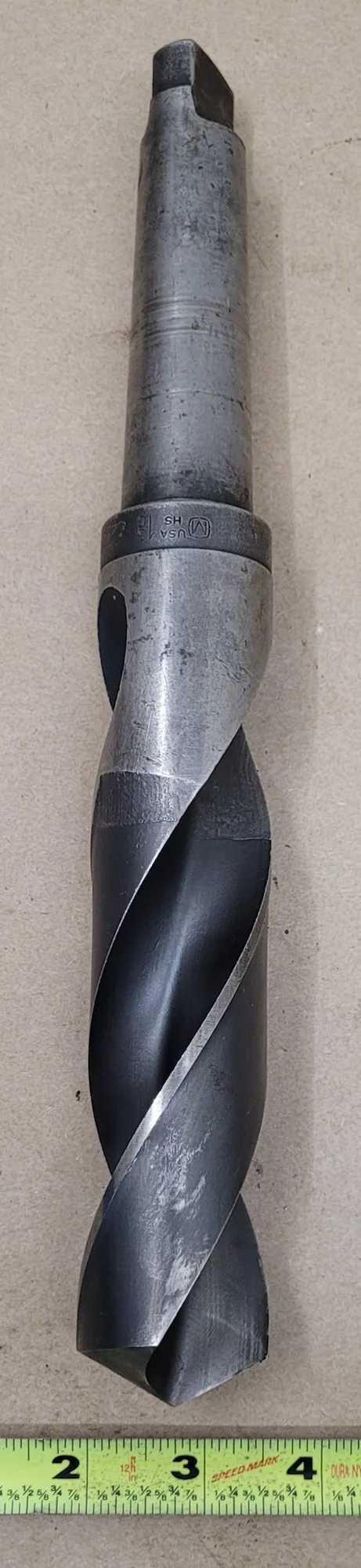 HSS TWIST DRILL, 1-5/8" DIA, 12.5" OAL, 4MT SHANK, 7" FLUTE LENGTH - MACHINE TOOLING