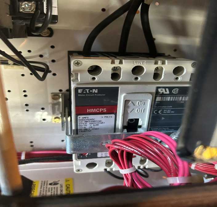 QTY 2: CIRCUIT BREAKER - CIRCUIT BREAKERS
