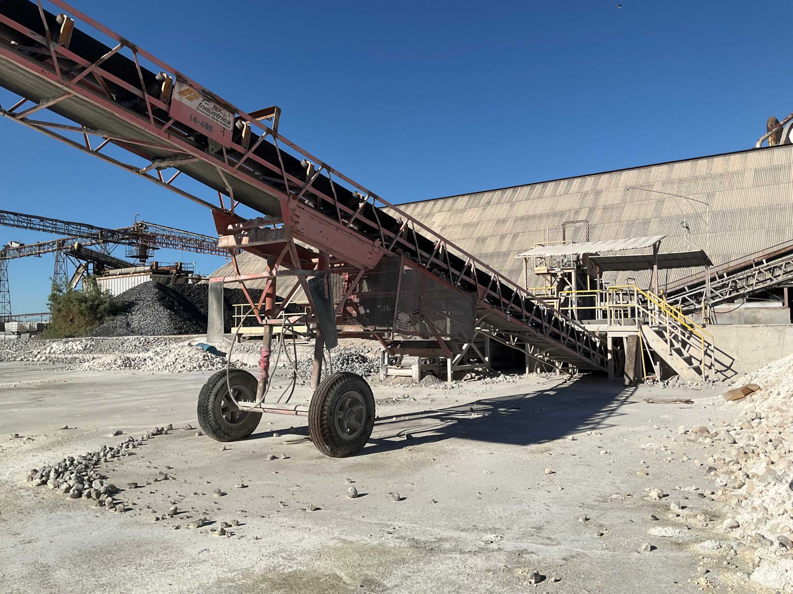 MOBILE STACKING BELT CONVEYOR - BELT CONVEYOR