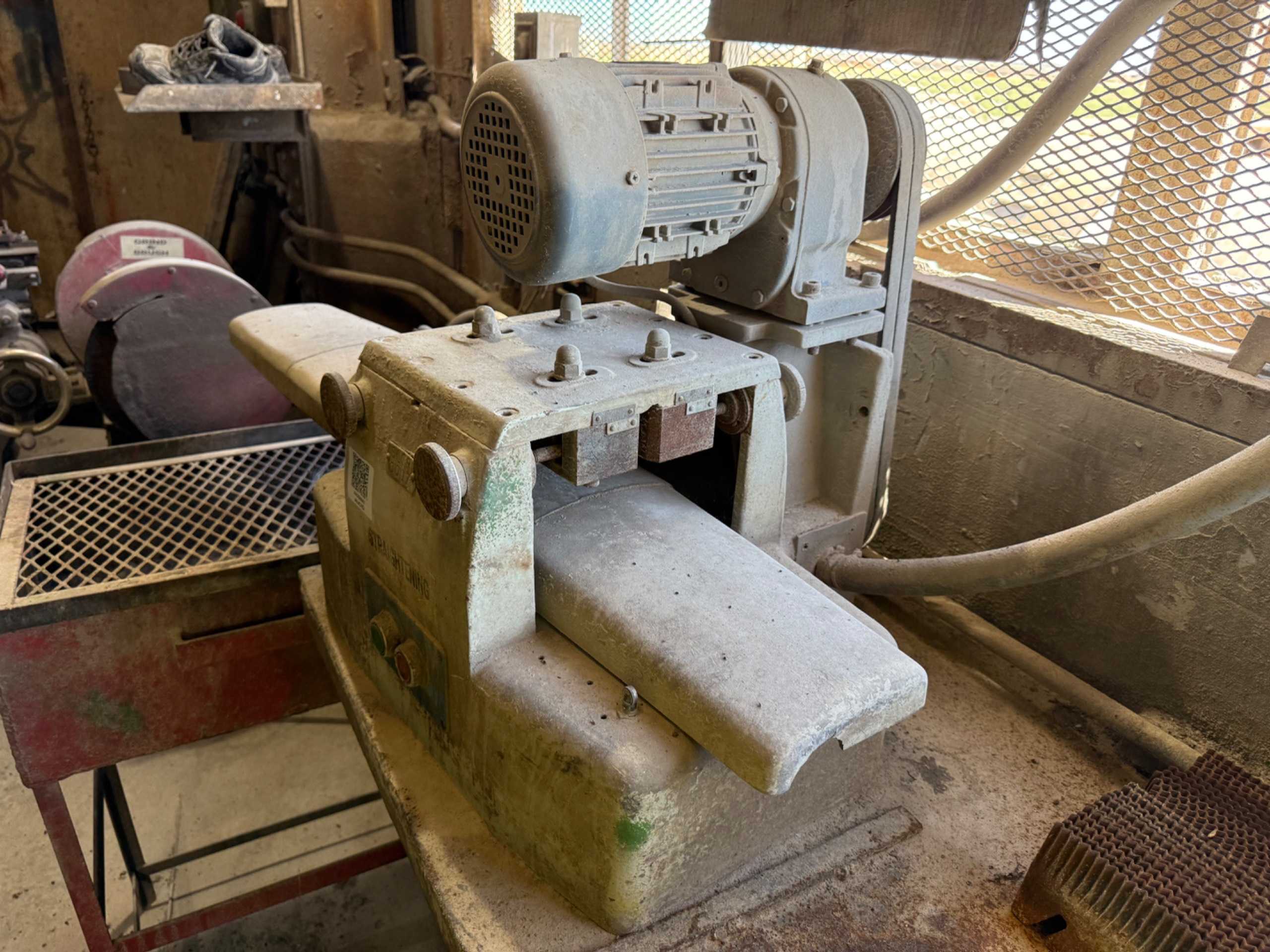 STRAIGHTENING MACHINE - TOOLS