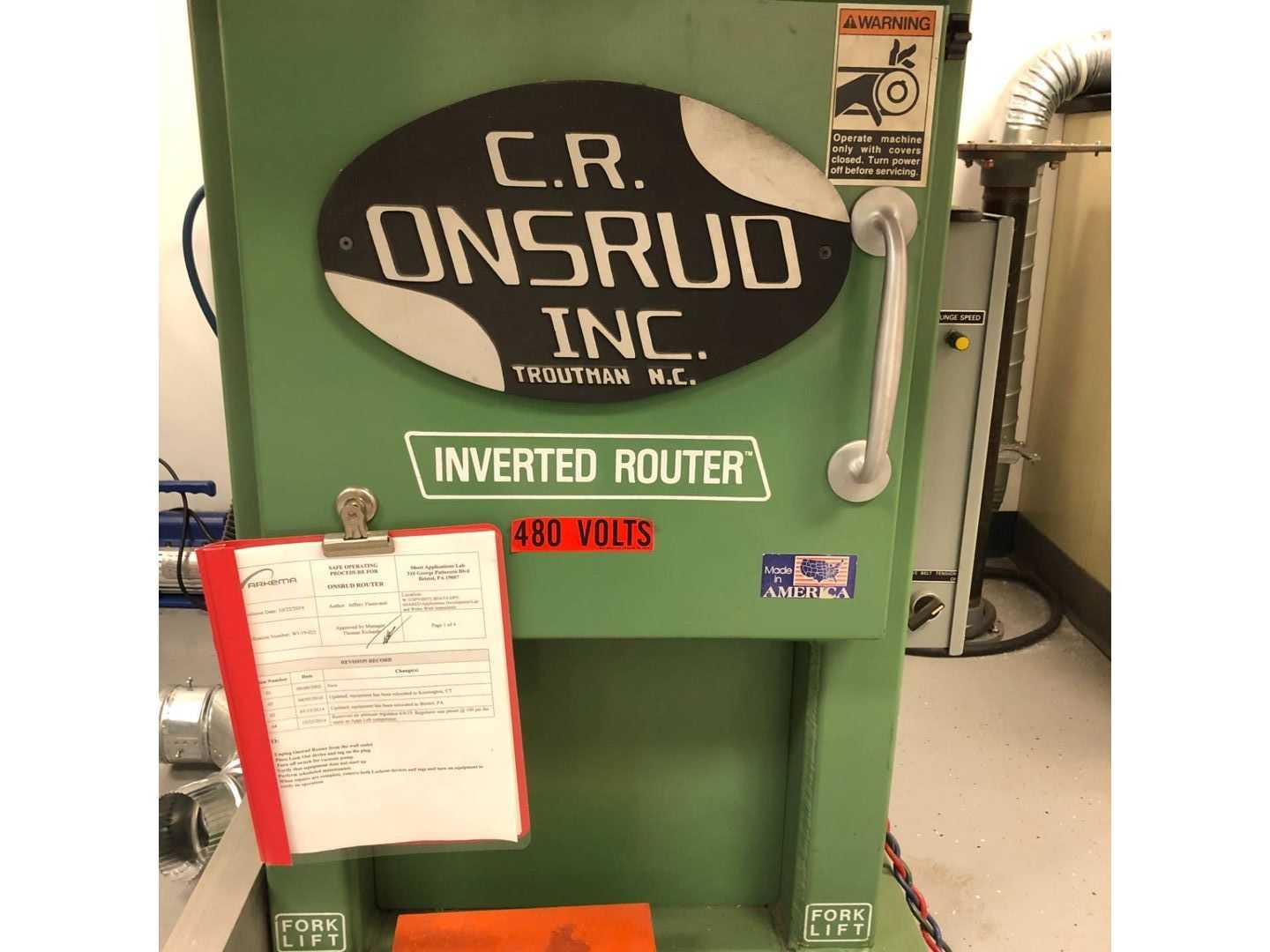 ONSRUD 24210 ROUTER - MACHINING EQUIPMENT