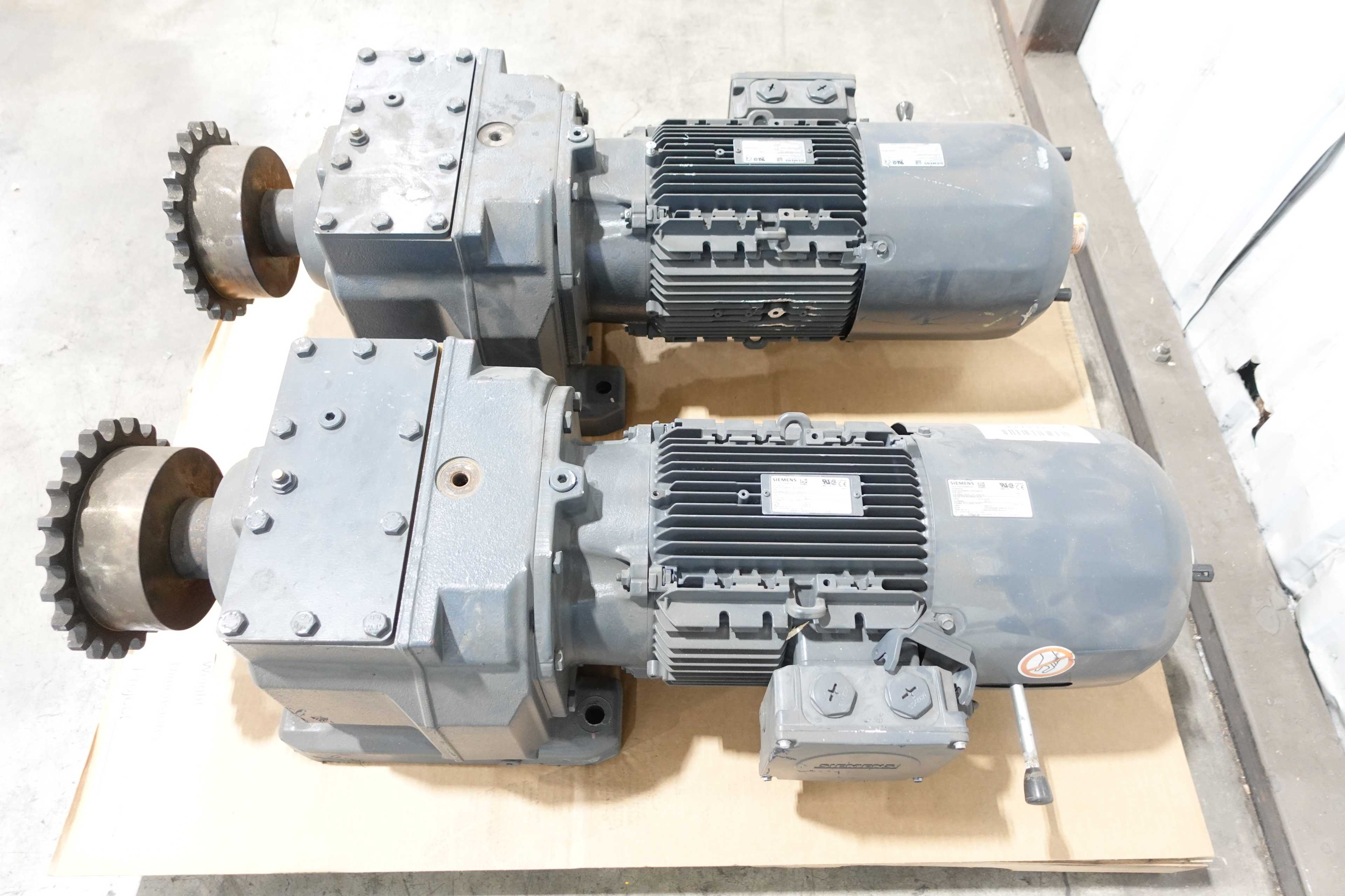 LOT OF 2 SIEMENS FDU1703/2354891 001 INVERTER DUTY AC GEARMOTORS - GEARMOTOR