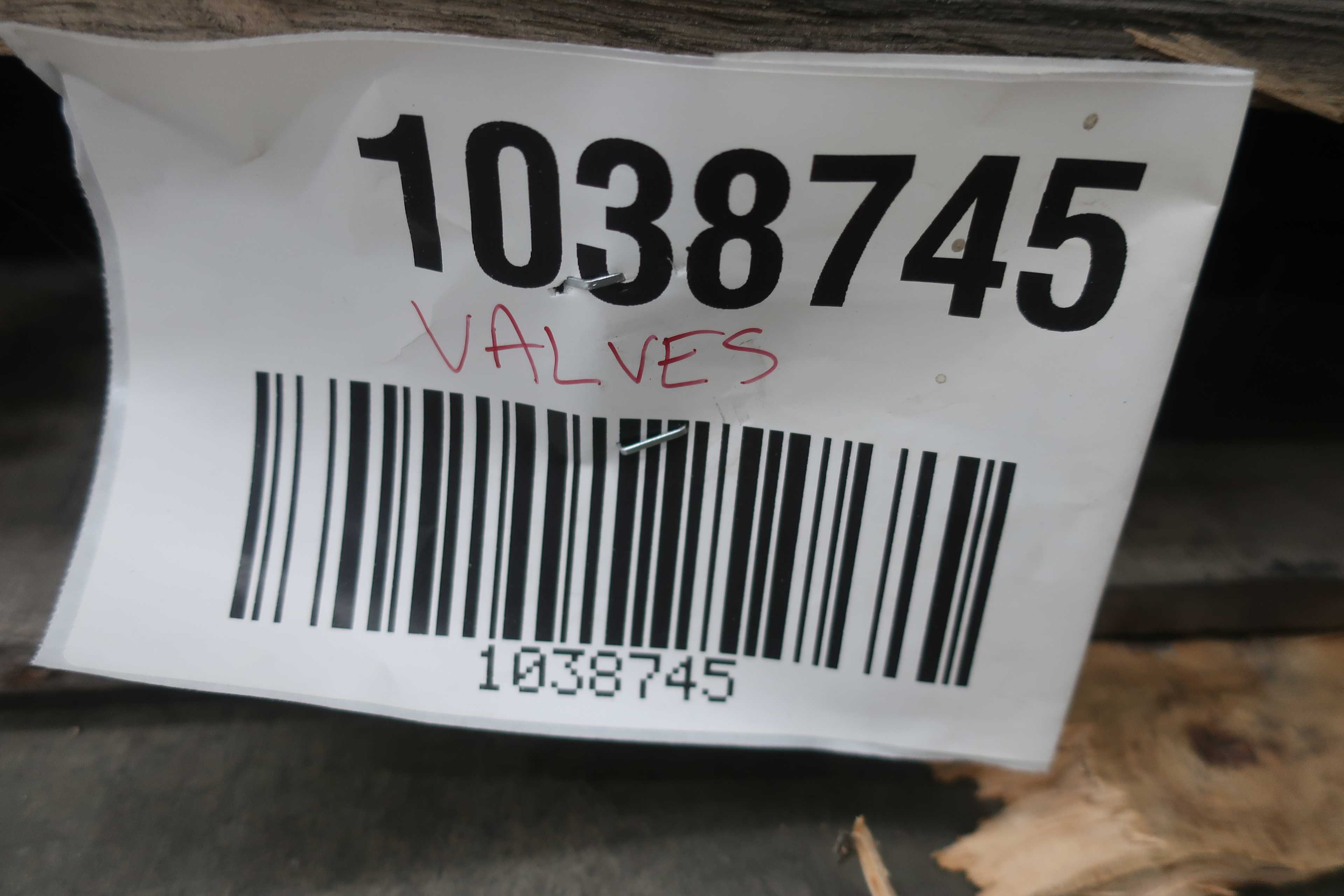 BULK QTY OF VALVES - VALVES