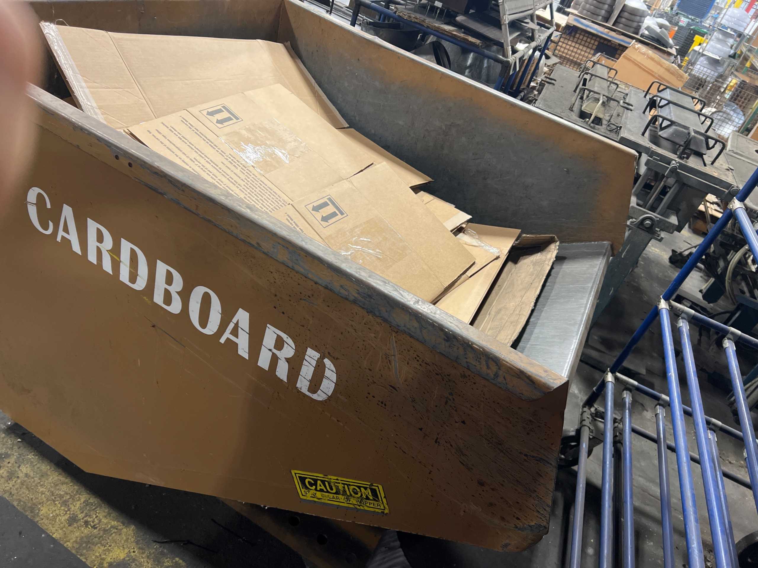 MCCULLOUGH INDUSTRIES SELF DUMPING HOPPER - SELF DUMPING HOPPERS