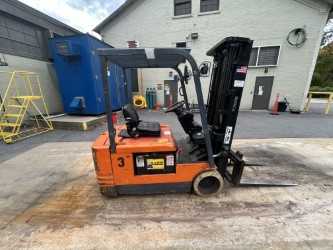 TOYOTA 5FBE20 COUNTERBALANCE FORKLIFT - SIT-DOWN FORKLIFTS