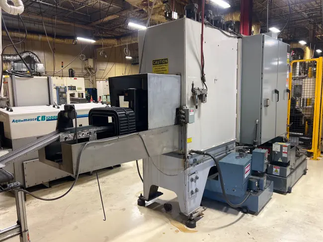 CDMC MAG-8 DEBURRING MACHINE - undefined