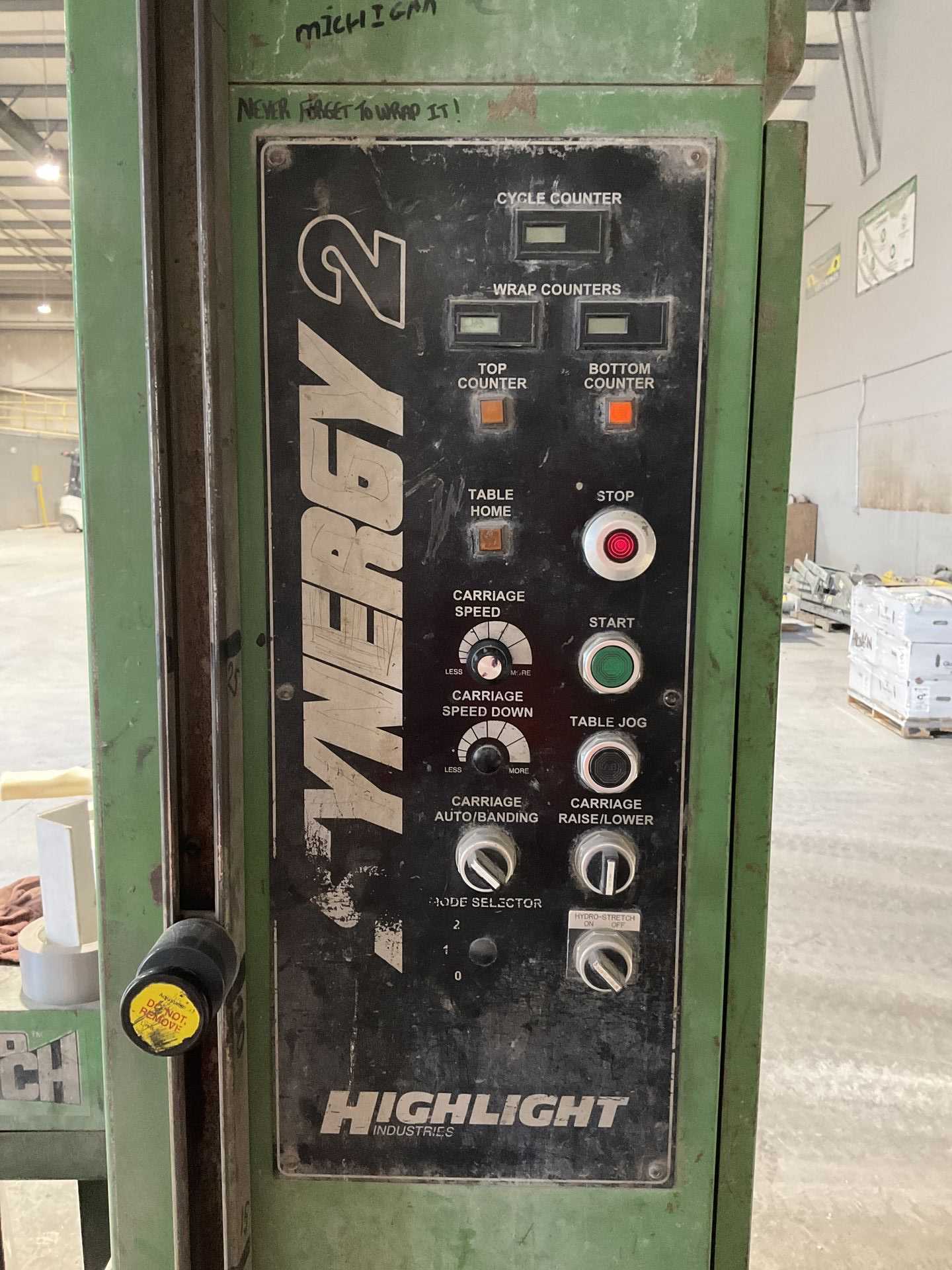 HIGHLIGHT INDUSTRIES SYNERGY 2 PACKAGING MACHINE -