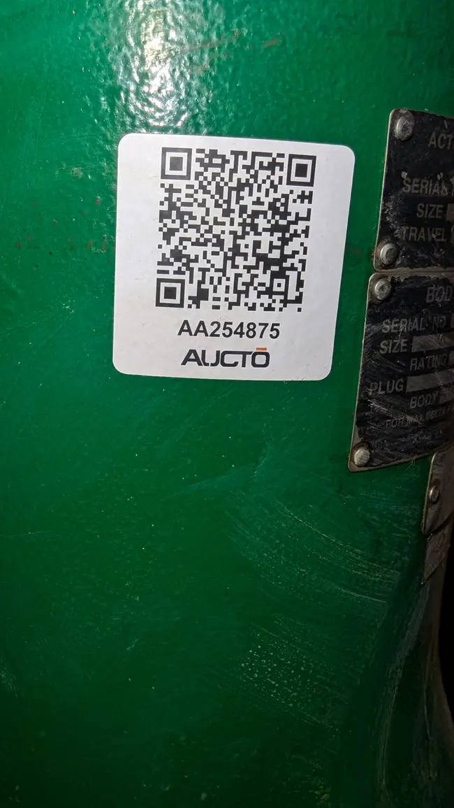 FISHER HPD CONTROL VALVE & 667 ACTUATOR ASSEMBLY - undefined